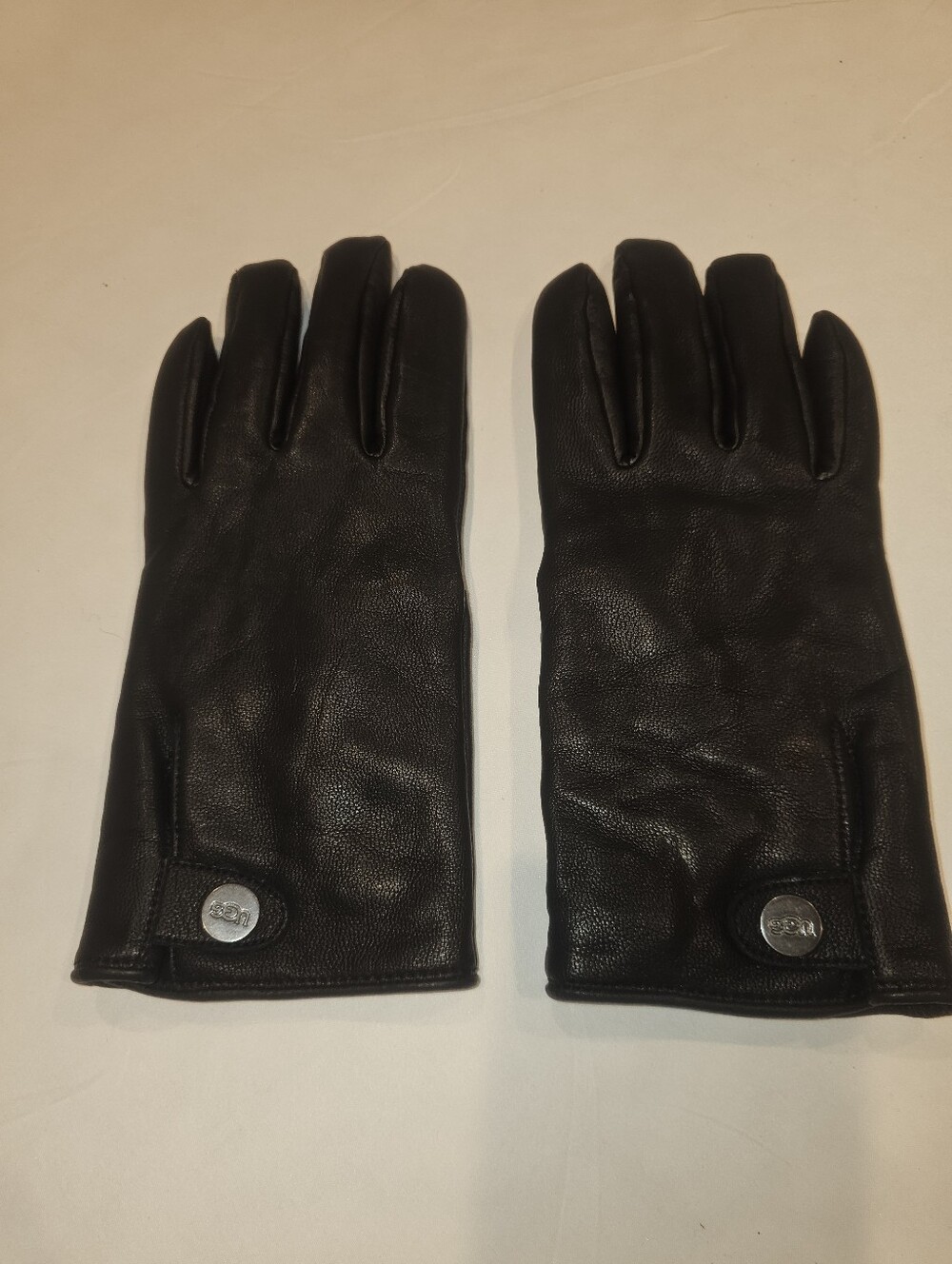 UGG Men's Leather Black Winter Gloves Medium